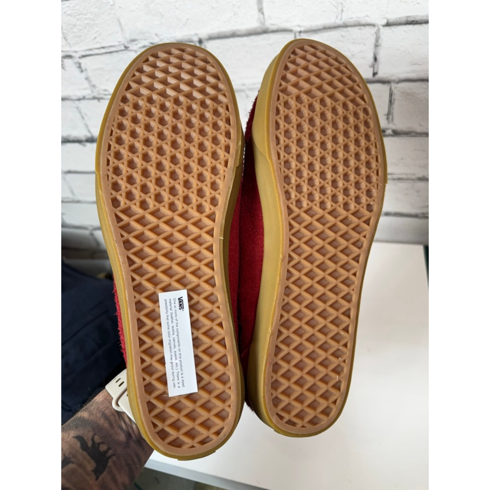 Men's Vans Old Skool Low Pro Red Suede Sneakers White Stripe size 10.5 NWOT - Picture 7 of 8